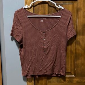 *American Eagle Rust Ribbed Tee